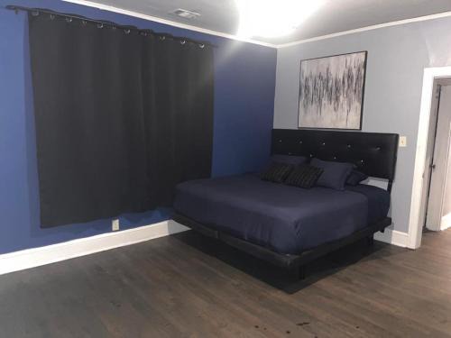 Decatur Apartamento | Charming King bed & Queen Sofa bed & TV Wifi