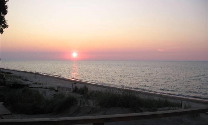 Porter Beach Cabaña | Encantadora cabaña frente al lago en las dunas de Indiana