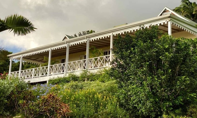 Pond Hill Cabaña | Charming Nevis Cottage with pool and ocean view on grounds of Hermitage Inn