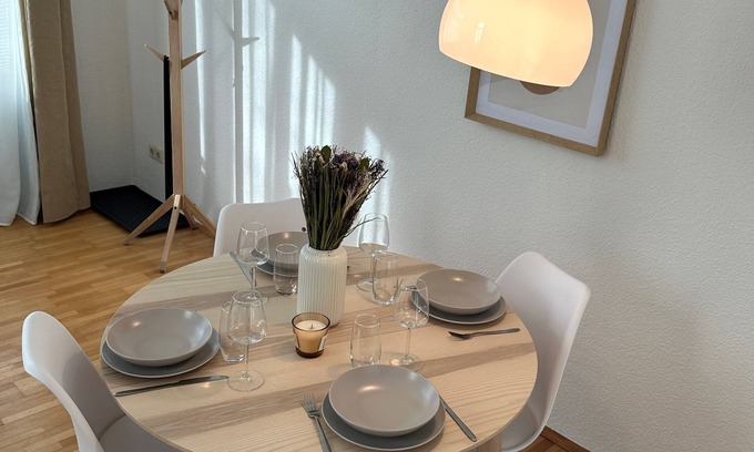 Loebtau Apartamento | Charming old building in Löbtau - central & modern