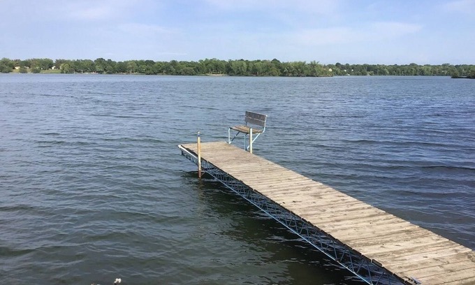 Alexandria Casa | Charming, Peaceful, Lakeside Retreat Lic1996