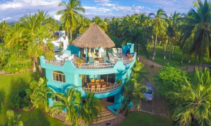Platanitos Villa | Charming Playa Las Tortugas Villa