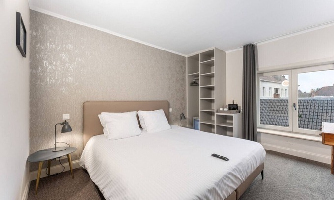 Historical Center Bruges Hotel | Charming Room in Historic Hotel