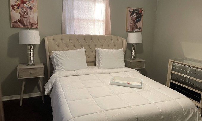 Dayton Apartamento | Charming Two-Bedroom Retreat: Your Ideal Urban Oasis Awaits!