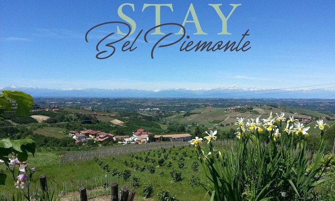 Dogliani Apartamento | Encantador apartamento restaurado en Langhe-Roero. ¡Vistas impresionantes!