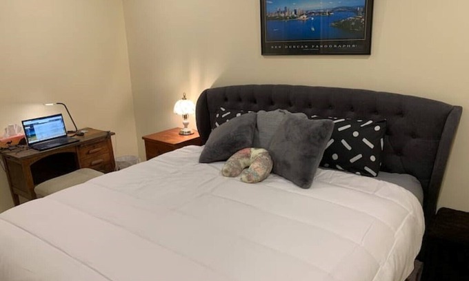 Mount Druitt Casa | Chateau Emily - Western Sydney