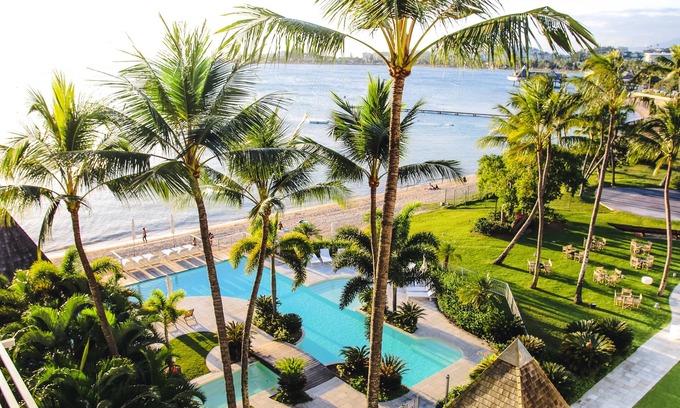 Noumea Hotel | Chateau Royal Beach Resort and Spa
