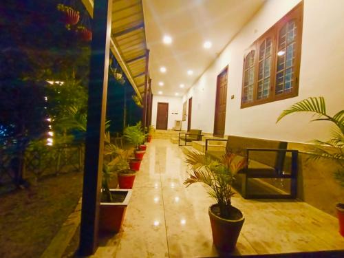 Maraiyur Casa | Chembani Holidays and Resorts Kanthalloor