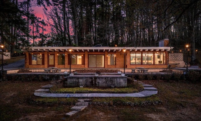 Bean Station Casa | Cherokee Lakefront w/ Huge Patio, Private Covered Dock & Stand-Up Paddle Boards