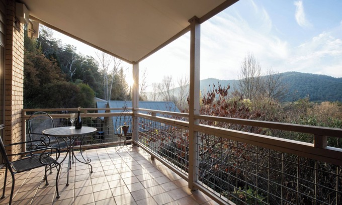 Bright Apartamento | Chestnut Tree Holiday Apartments