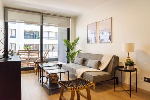 Apoquindo Apartamento | Chic 1BR Oasis for 3 in Bustling Las Condes