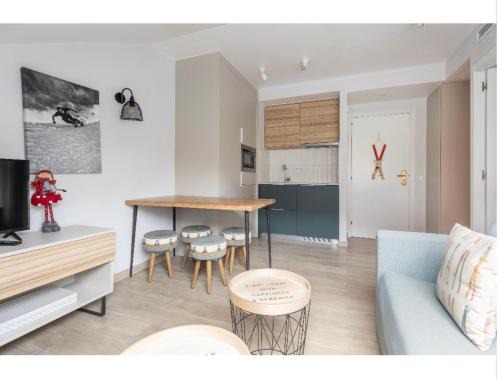 Baqueira Apartamento | CHIC HUMARALET, pie de pistas, free parking