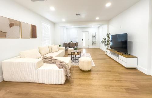 Sun Bay South Casa | Chic South Tampa Dreamy House