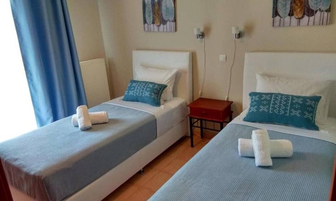 Metagkitsi Apartamento | Christos Central Apartment Two Bedroom Apartment Sleeps 5