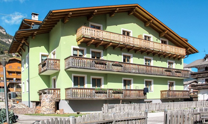 Pera Apartamento | Ciampedie by Interhome