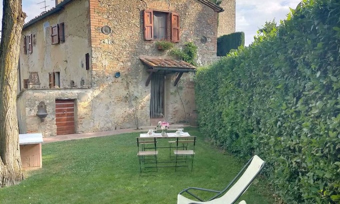 San Gimignano Cabaña | CIELO - Ancient Holiday Home along Via Francigena