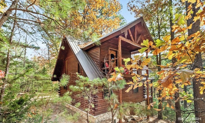 Eureka Springs Cabina | Cinnamon Valley - 'The Hideaway'
