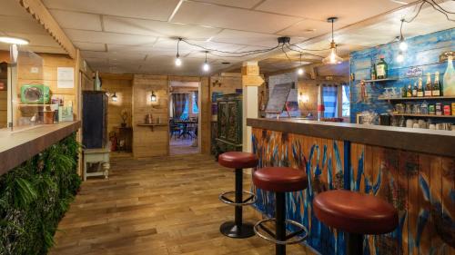 Chalons-en-Champagne Hotel | Cit'Hotel Le Montreal