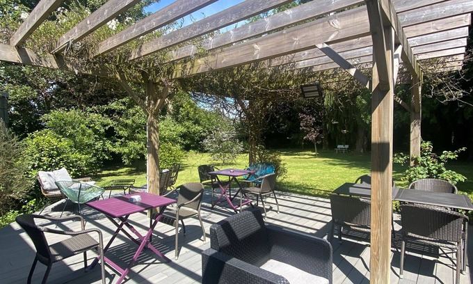 Landerneau Hotel | Citotel Le Clos Du Pontic