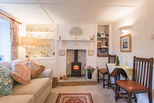 Hythe Casa | Claire's Cottage by Keepers Cottages