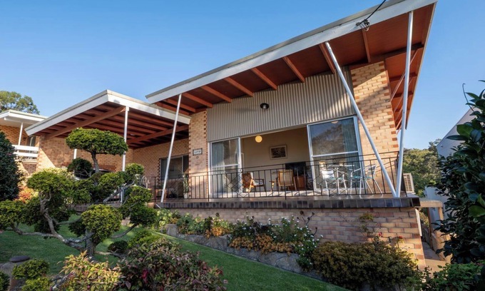 Tathra Casa | Clifftop: espectaculares vistas de la costa, cerca de la playa, muelle, tiendas, admite mascotas