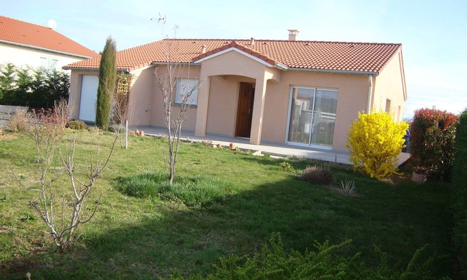 Charbonnier-les-Mines Casa | Bonita casa en un gran terreno cerrado en una pequeña subdivisión muy muy tranquila ...