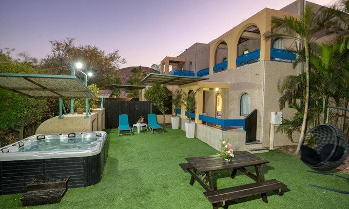 Eilat Apartamento | Club In Eilat Resort - Executive Deluxe Villa With Jacuzzi, Terrace & Parking