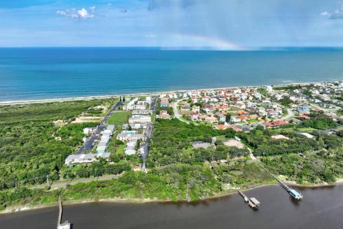 Ormond Beach Casa | Coastal Haven Condo - Ormond Beach - Beach Access - Pool