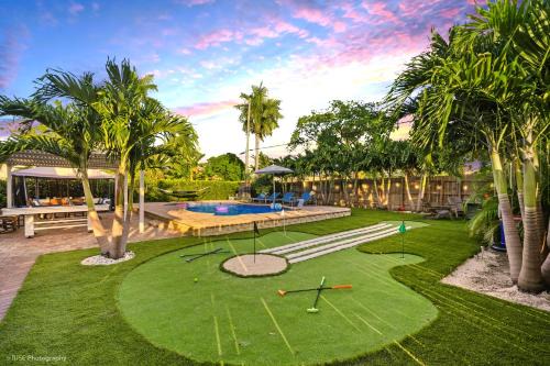 South Lake Villa | Coastal Paradise - Game Room, Minigolf, 4 Bedrooms, 7 min to Beach & BBQ