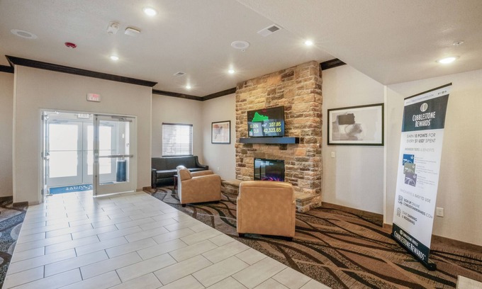 Winterset Hotel | Cobblestone Inn & Suites - Boise City