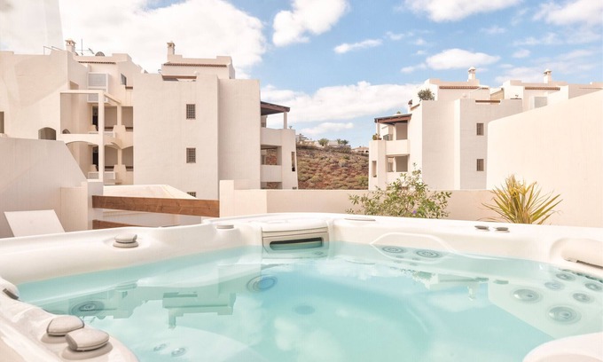 Palm-Mar Casa | Colinas - Teguise 3.3 PENTHOUSE POOL VIEW & JACUZZI 2B