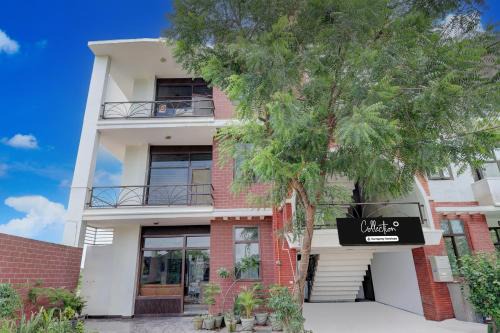 Taj Ganj Hotel | Collection O Taj East Metro Station Formerly Prem Villas Home Stay