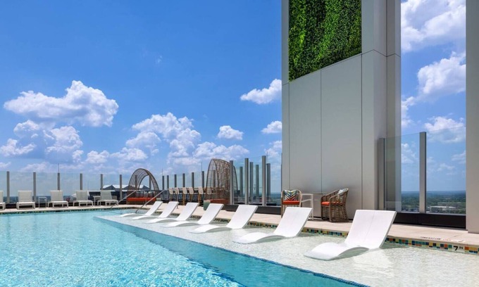Fairlie-Poplar Historic District Hotel | College Football National Championship Weekend 2 nights at Club Wyndham Atlanta