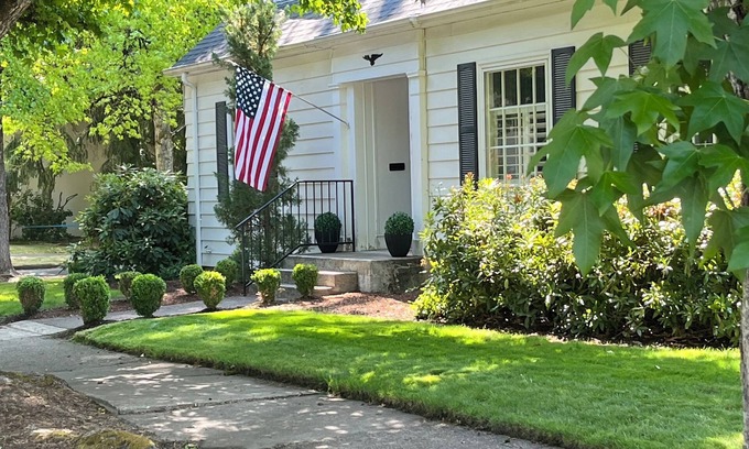 Corvallis Casa | COLLEGE HILL CLASSIC, GREAT LOCATION!