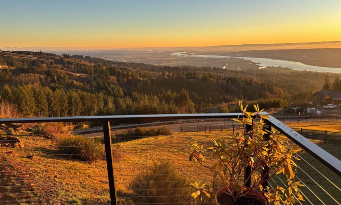 Kalama Apartamento | Columbia River Valley Eagle's Nest Private Guest Apartment