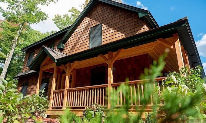 Weare Complejo | Come stay at our four season resort!