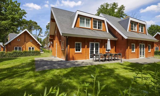 Zutendaal Casa | Comfort 12-person bungalow in the holiday park Landal Mooi Zutendaal