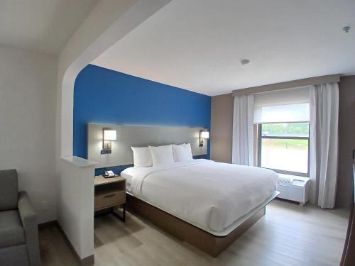 Marion Hotel | Comfort Inn near Downtown & Blue Ridge PKWY