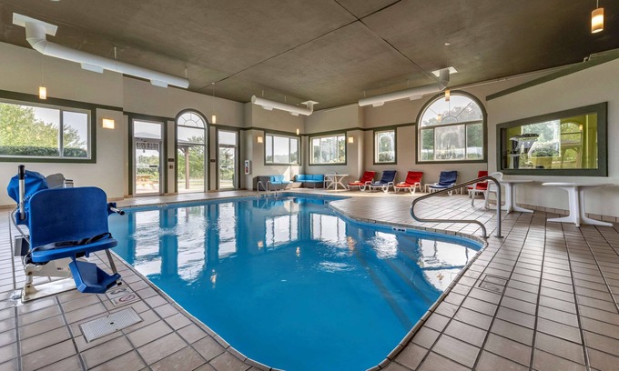 Butler Hotel | Comfort Inn & Suites Butler