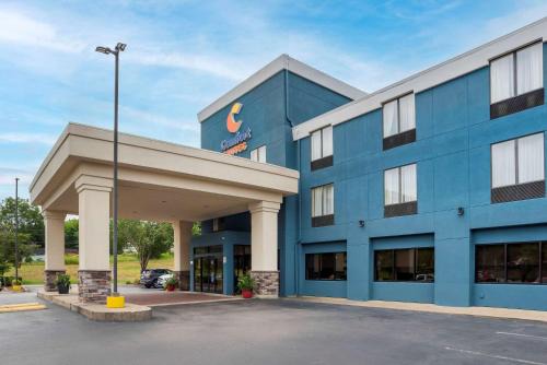 Fultondale Hotel | Comfort Suites Fultondale I-65 near I-22