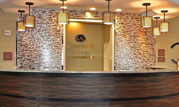 Shamard Heights Hotel | Comfort Suites Natchitoches