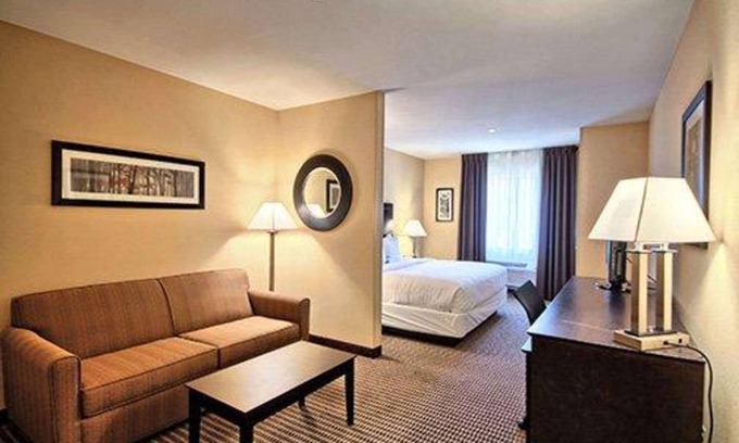 Lewisburg Hotel | Comfort Suites