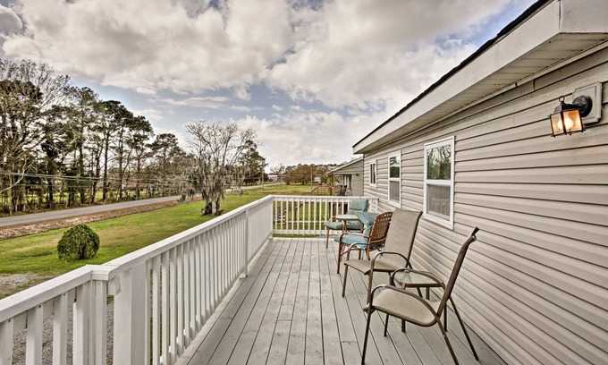 Theriot Apartamento | Cómodo apartamento de una habitación en 70 acres al sur de Houma, cerca del canal Falgout