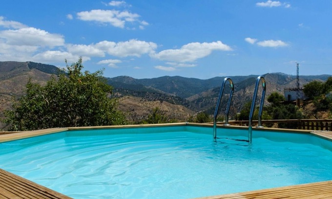 Palma-Palmilla Complejo | Complejo el Mirador - Casa de Madera Málaga by Ruralidays