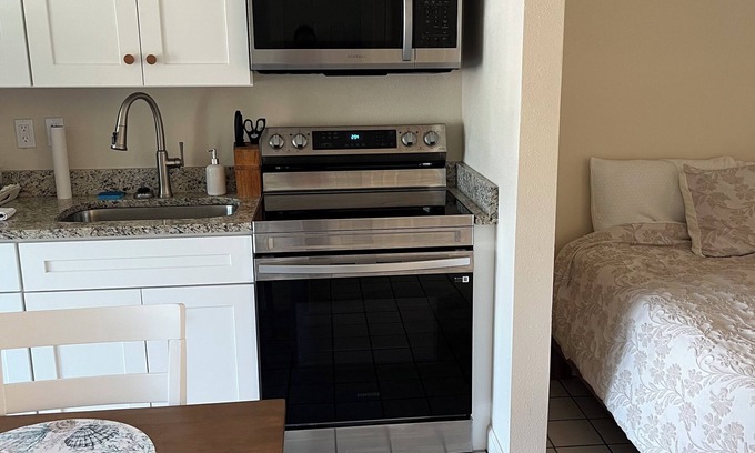 Cedar Key Condominio | Condo 122 in Cedar Key Gulf View Condo newly remodeled -