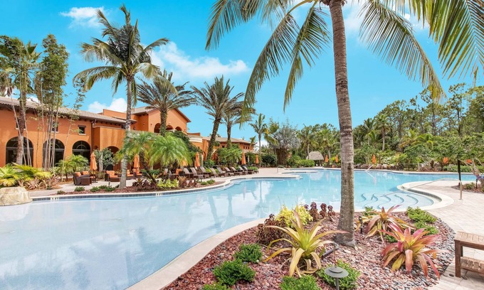 Ole Condominio | Condo in Ole at Lely, Naples