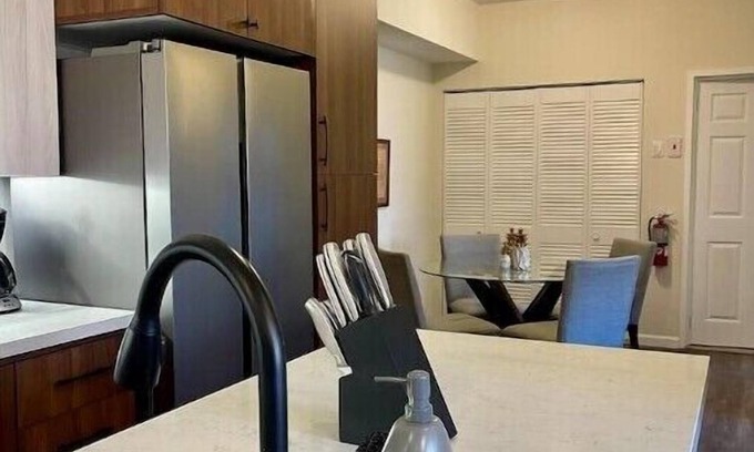 Downtown Apartamento | Condo in the heart of Port of Spain, close proximity to local iconic landmarks!