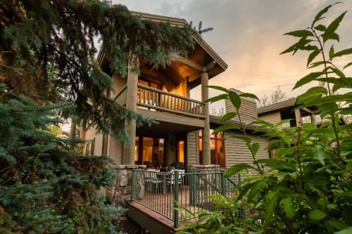 Park Meadows Casa | Conifer by AvantStay Secluded Cabin Amongst the Trees w Hot Tub