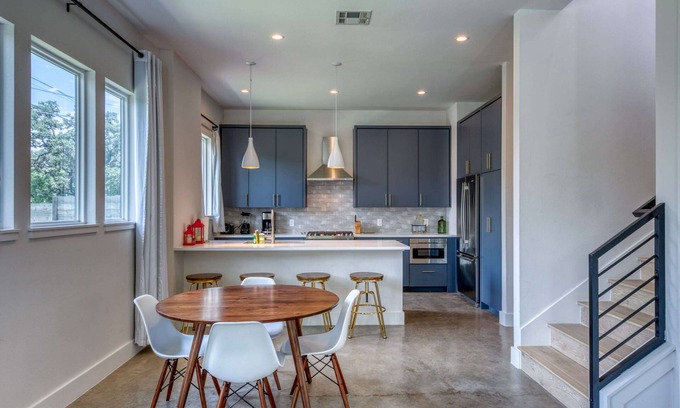 Galindo Casa | Contemporary Home Centrally Located Near SoCo & DT