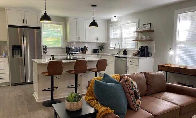 Winston - Salem Casa | Convenient & Freshly updated 3 bedroom 1 bath home